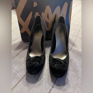 Fiona Night Black Heels!! Size 71/2 Great Condition!